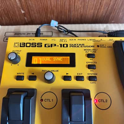 Boss GP-10 Guitar Processor w/ box image 3