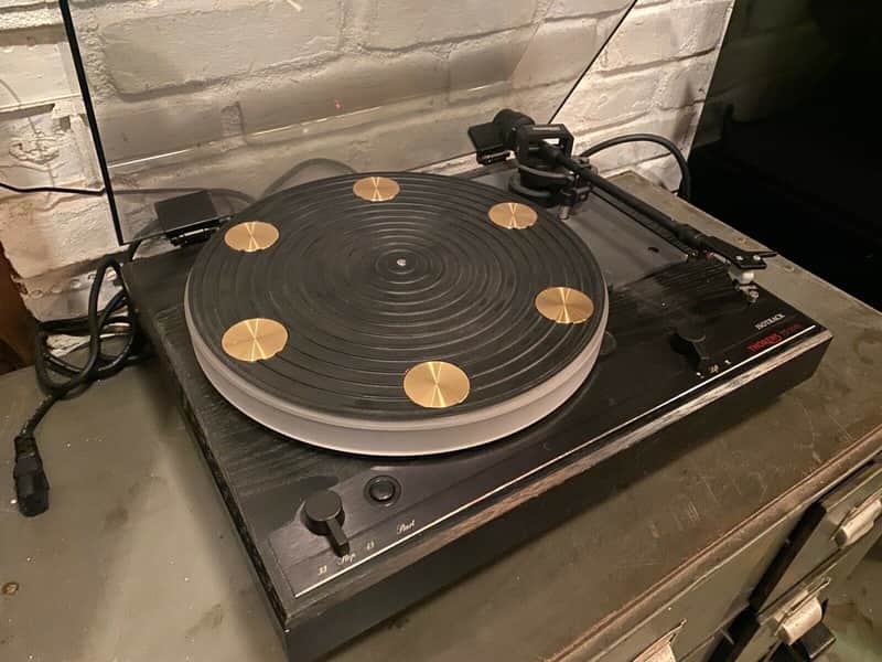 Vintage Thorens TD2001 Isotrack Turntable - Hifi - Audiophile - Vinyl image 1