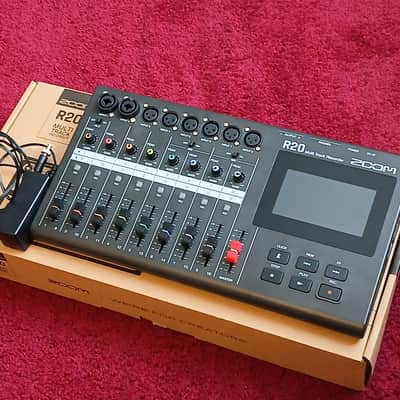 Zoom R20 Multitrack Recorder image 1