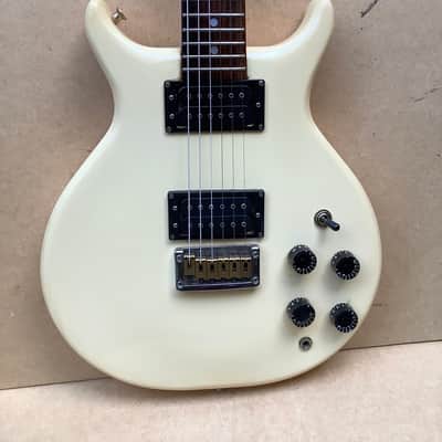 Washburn Raven vintage Guitar made in Japan 80’s image 15