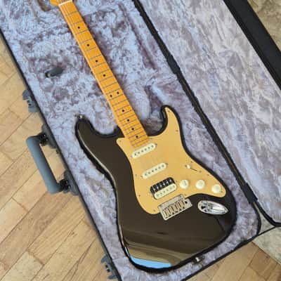Fender American Ultra Stratocaster HSS 2022 - Texas Tea image 2