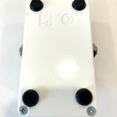 Electro-Harmonix Crayon Full Range Overdrive – Rich, Dynamic Drive with Serious Tone Shaping image 8