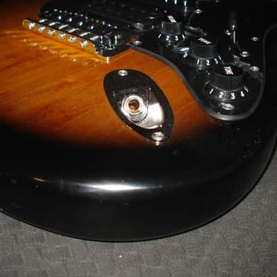 Squier Stratocaster Squier Stratocaster Body Sonic Series FSR 2TS Tone Sunburst Finish Fully Loaded image 9