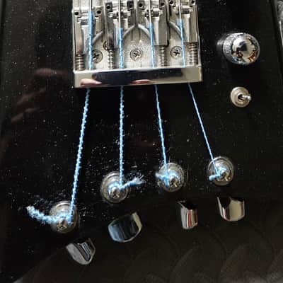 Hondo Alien Bass - Black Metalflake image 3