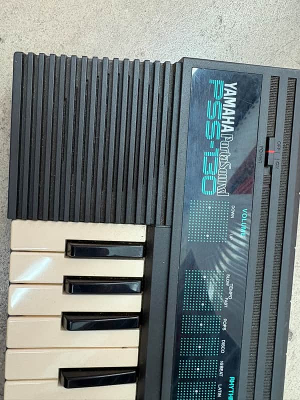 Yamaha PSS-130 Synthesizer 1987 - Black image 1