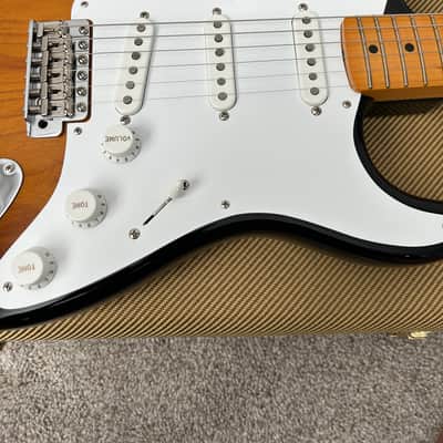 Fender 70th Anniversary American Vintage II '54 Stratocaster 2024 - 2-Color Sunburst image 16