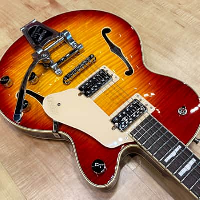 Gretsch G6659T Players Edition Fab Gear Broadkaster Jr. Center Block Flametop with Bigsby Electric Guitar 2025 - Cherry Sunburst image 6