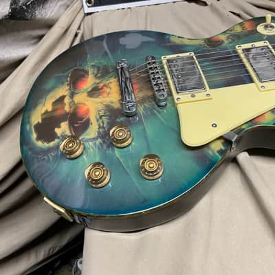 Carols Universal Music Custom Skull Singlecut Electric Guitar image 6