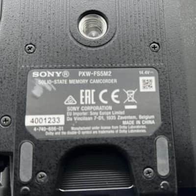 Sony FS 5 II 4K HDCAM Solid State Memory Camcorder image 2