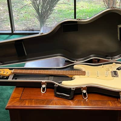 Deering 600-S Stratocaster Style 1990-1992 Cream image 2