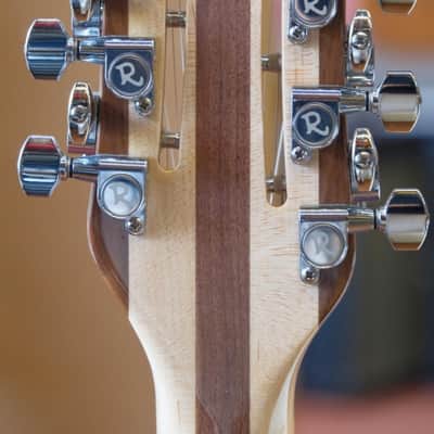 Rickenbacker 330/12, Mapleglo image 11