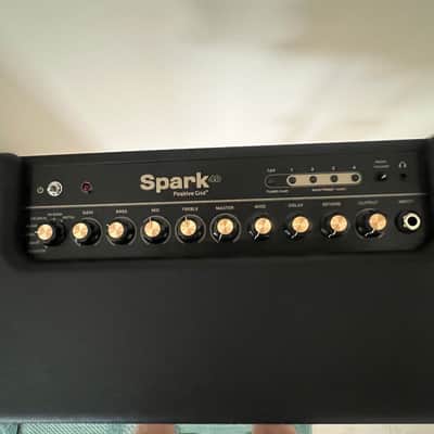 Positive Grid Spark 40 40-Watt 2x4" Modeling Guitar Combo 2020 - Present - Black image 2