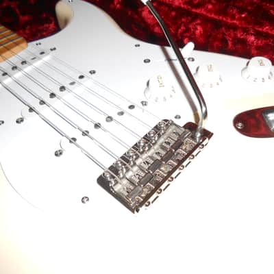 Fender Jimmie Vaughan Artist Series Stratocaster 1996-2021 with Texas Specials and G&G Fender tweed case - Olympic White image 4