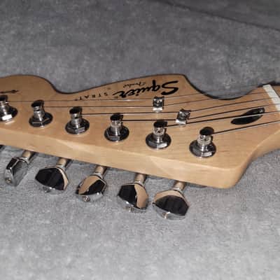 2006 Fender Squier Hello Kitty Stratocaster black guitar COLLECTORS ITEM image 11