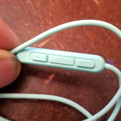 Bose SoundTrue Wired Headphones Around Ear Inline Remote Mic Case Mint - Black & Teal image 10