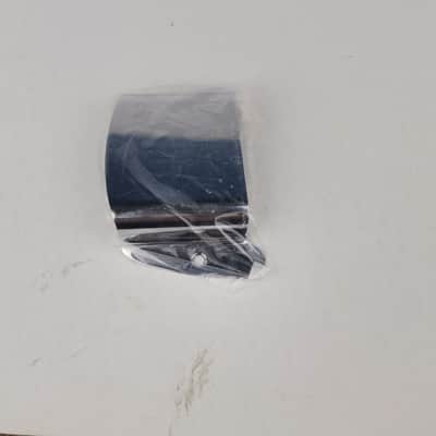 Fender 003-3167-000 MIJ '51 Precision Bass Pickup Cover Plate 2010s Chrome image 4