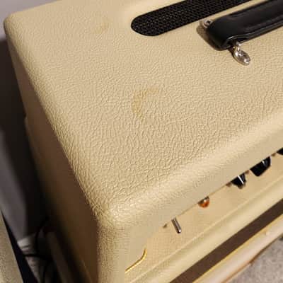 Suhr USA Badger 18 Cream w/1x12 Cab image 5