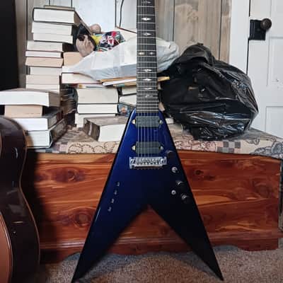 BC RICH Jr. V 1999 - Blue image 1