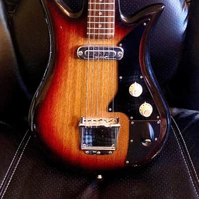 Teisco  E-110 (*a) Early 60's Cherry-Burst "tulip" style image 1