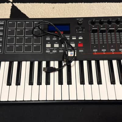 Akai MPK249 2014 - Present - Black