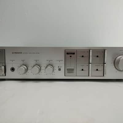 Pioneer A-30 Stereo Amplifier 40 Watts/Ch - 8 Ohms 1983-1985 - Silver image 1