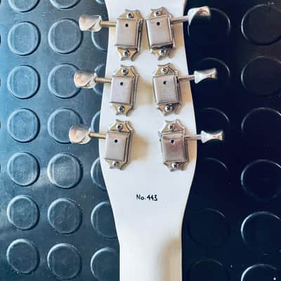 Jerry Jones Baritone / 6 String Bass 88-90 - White image 11