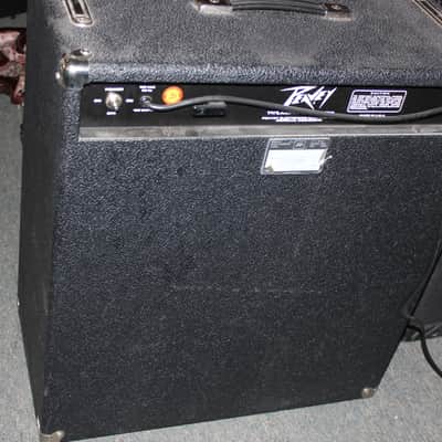 Peavey TNT 100 (1-15-Amp)/45 Watt Bass Combo image 4