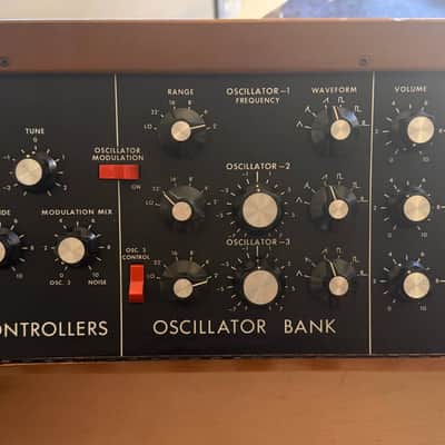 Moog 1975 Mini Moog Model D — Original Vintage — Serial #7796 1975 - wood image 6