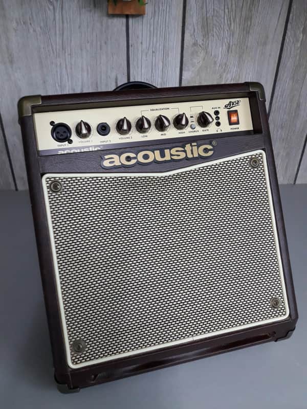 Acoustic A15V Amplifier - Consignment image 1