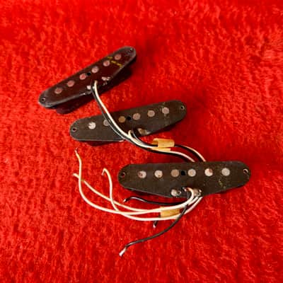 USA Fullerton Fender Stratocaster pickups 1982 - Grey bottom original vintage AVRI JV image 2
