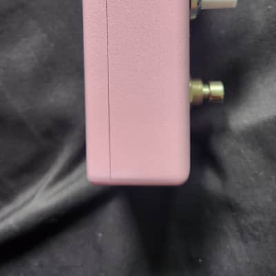 2024 Pink Fender Hello Kitty Fuzz image 7