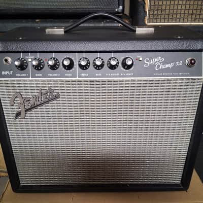 Fender Super Champ X2 2-Channel 15-Watt 1x10" Guitar Combo 2012-2021 image 2