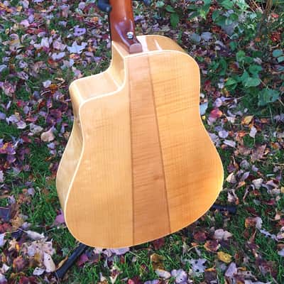 Hard to Find Seagull Artist Flame Maple 2001 Natural with SKB Case image 14