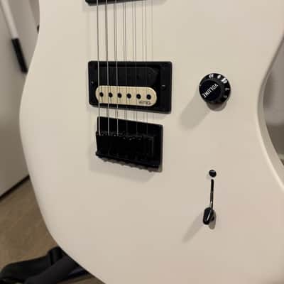 Fender Jim Root Signature Jazzmaster 2022- Arctic White with Gig Bag image 2
