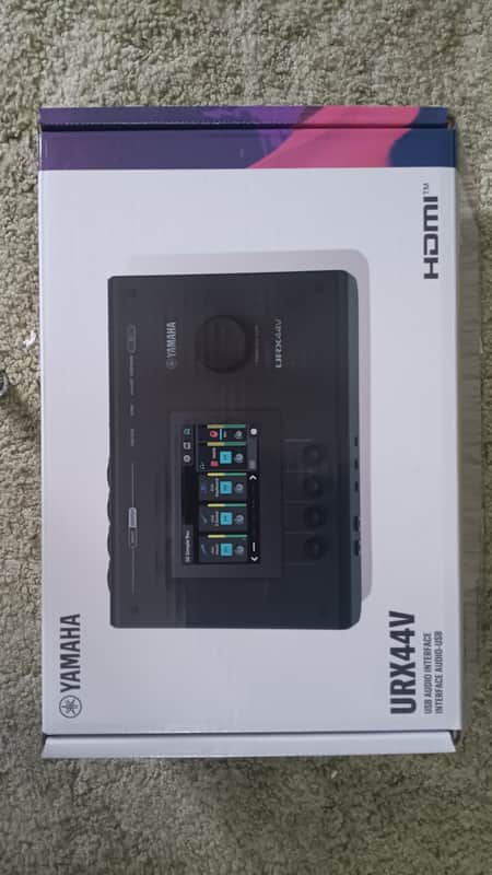 Yamaha URX44V USB-C Audio and Video Interface - Black image 1