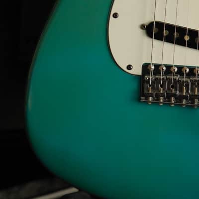 Fender International Series Stratocaster Maui Blue 1981 Vintage Guitar Pre-Owned image 4