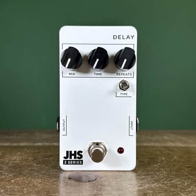JHS 3 Series Delay 2020 - Present - White image 2
