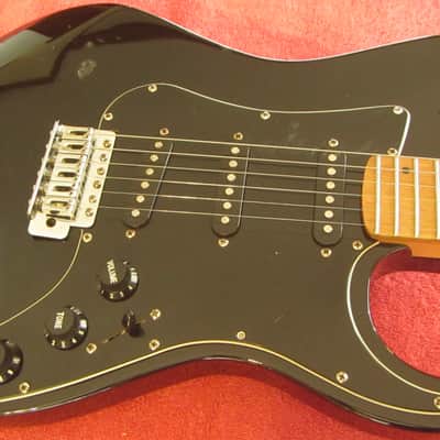 Washburn GWL Strat style electric guitar 2000's? - Gloss Black image 12
