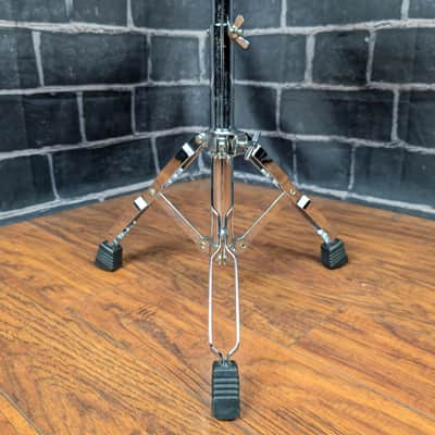 First Act Drum Throne – Adjustable Height – Lightweight Practice Throne – Stable Tripod Base image 7