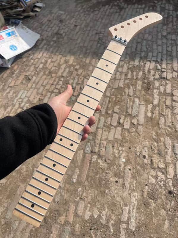 Banana head floyd rose nut stainless steel 22 frets Sickle head Maple guitar neck 25.5inch hole 10mm Lock nut Satin image 1