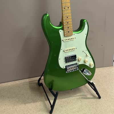 Fender Stratocaster Player Plus HSS Cosmic Jade imagen 1