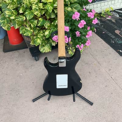 Yamaha EG 112-Black-Strat Style- Electric Guitar image 3
