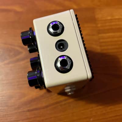 JHS Kodiak Tremolo 2018 - Present - Tan Bild 5