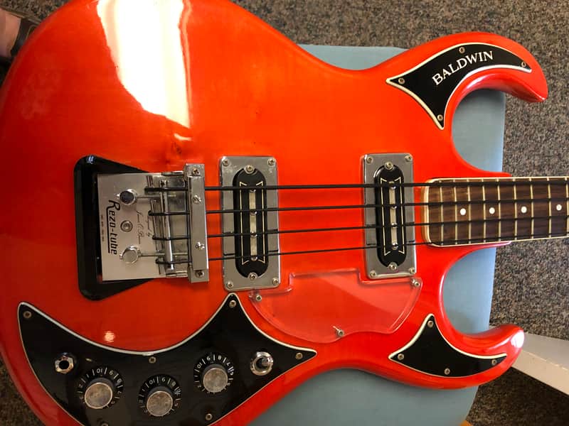 Must sell ... Price drop !!! Baldwin Baby Bison w/Rezotube  1965 Bass with CASE image 1