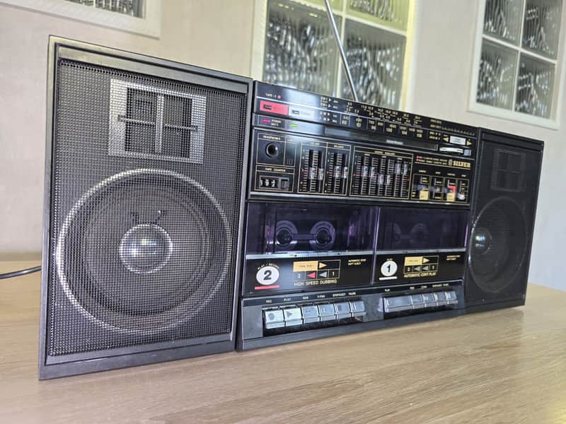 SILVER SR 2040 Rare Vintage Cassete Boombox Japan Retro Warranty SILVER image 1