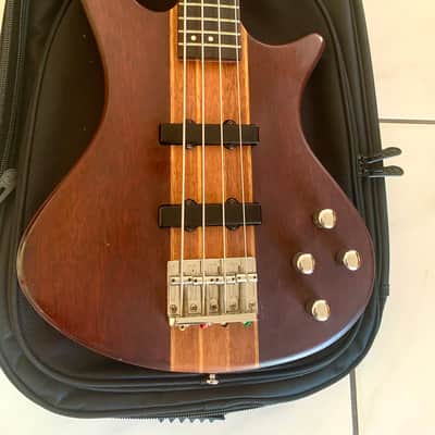Washburn Taurus T-24 Bass - 2013 - Multi Wood - Mahogany - Set Neck image 4