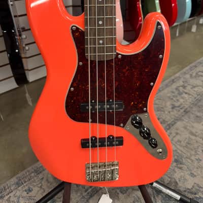 Squier Classic Vibe '60s Jazz Bass - Tahitian Coral - B Stock image 4
