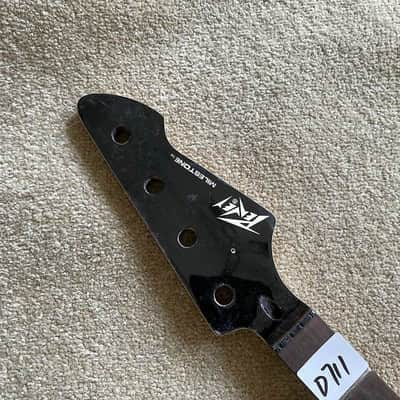 Peavey 4 String Electric Bass Maple Wood Neck, Rosewood Fingerboard, Defected Truss Rod image 8