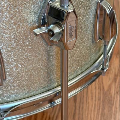 Vintage 1968 Ludwig 16" Floor Tom Silver Sparkle white Interior for drum set image 4