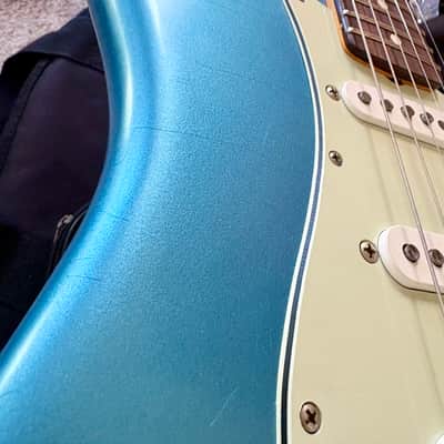 Fender Vintera II Road Worn '60s Stratocaster 2024 - 2026 - Lake Placid Blue image 4